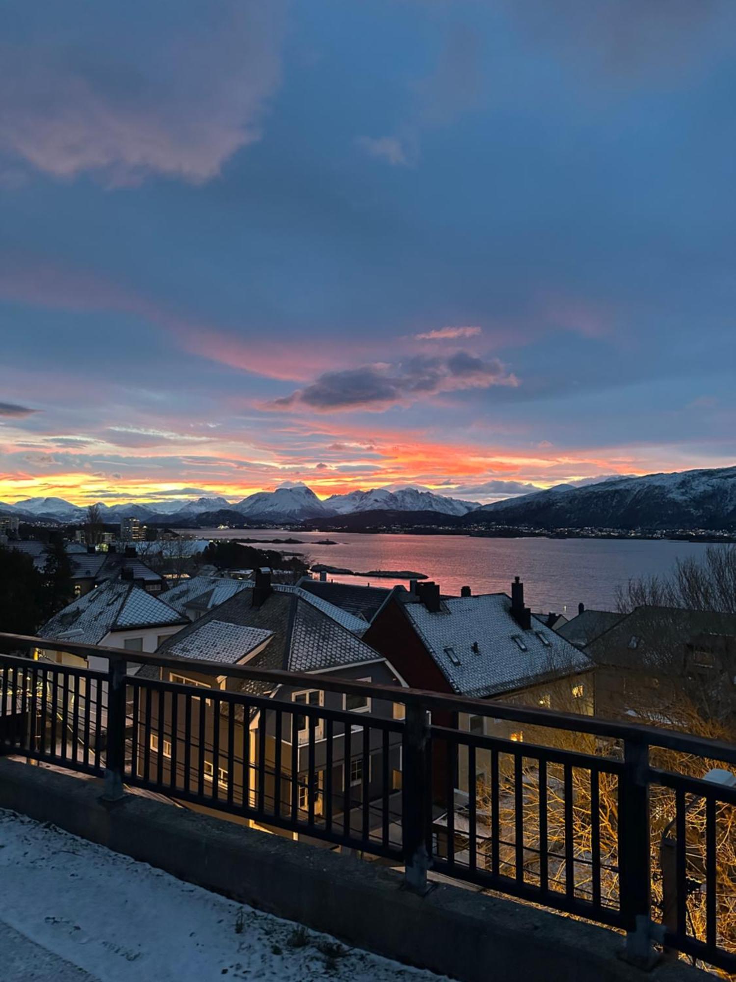 Historical House With View And Separate Entrance Appartement *