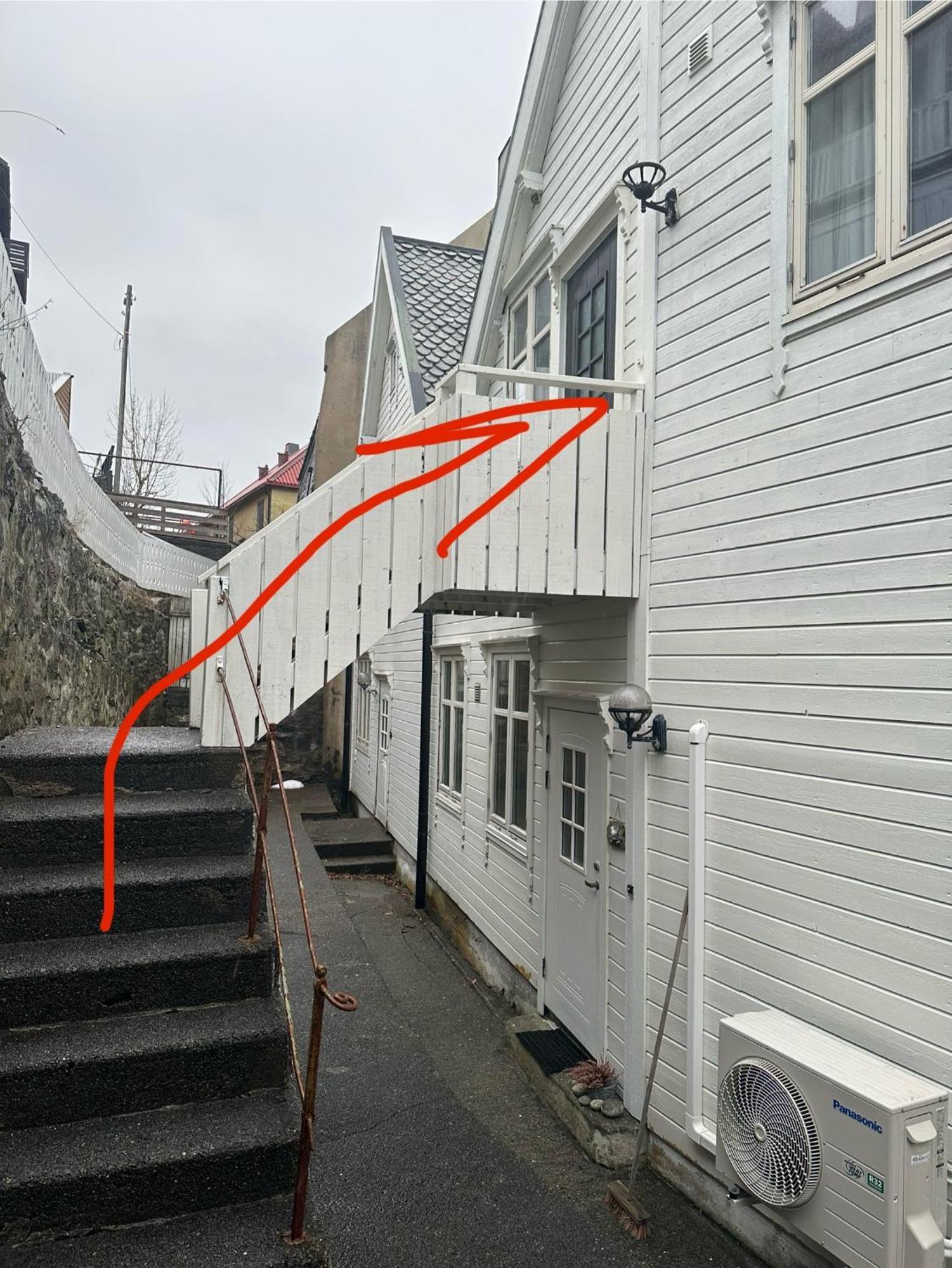 Historical House With View And Separate Entrance Appartement Ålesund